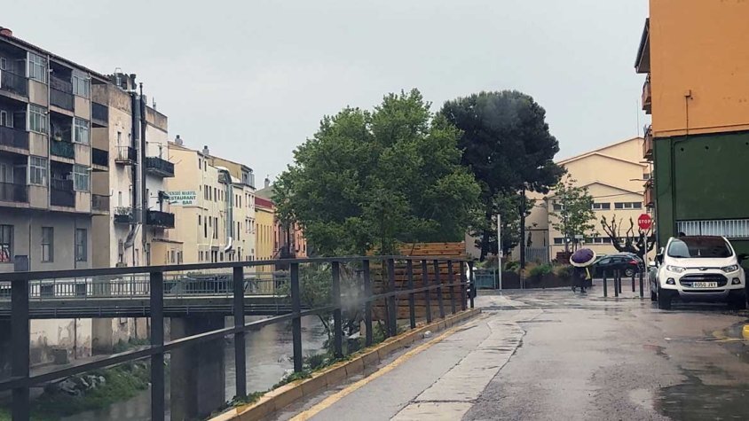 Protecció Civil augmenta i estén l'alerta per la previsió de pluges fortes aquest diumenge