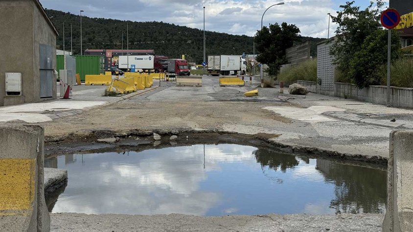 Connexió entre el carrer Canigó i la rotonda de l'N-2 amb el Mas Morató de la Jonquera