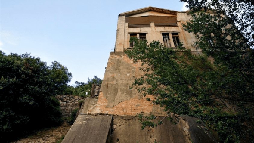 El Govern republicà va construir l'edifici que avui és visitable