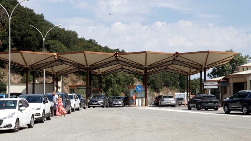 Normalitat a la Jonquera i Portús abans del ple d'investidura i i retorn de Puigdemont