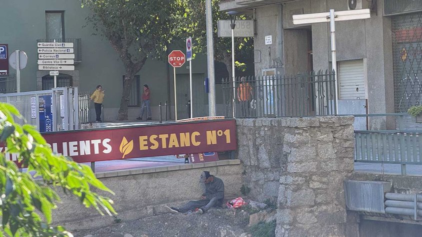 Via pública de la Jonquera avui 1 d'octubre de 2024