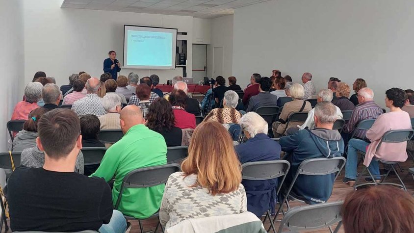 Ricardo Galarza pronunciant la ponència 'Sense estrès'