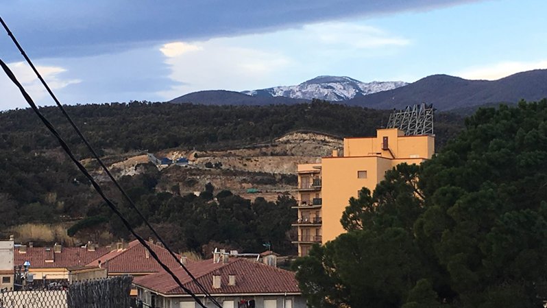 El canvi de temps serà brusc i portarà vent i nevades al Puig Neulós i al massís de Les Salines