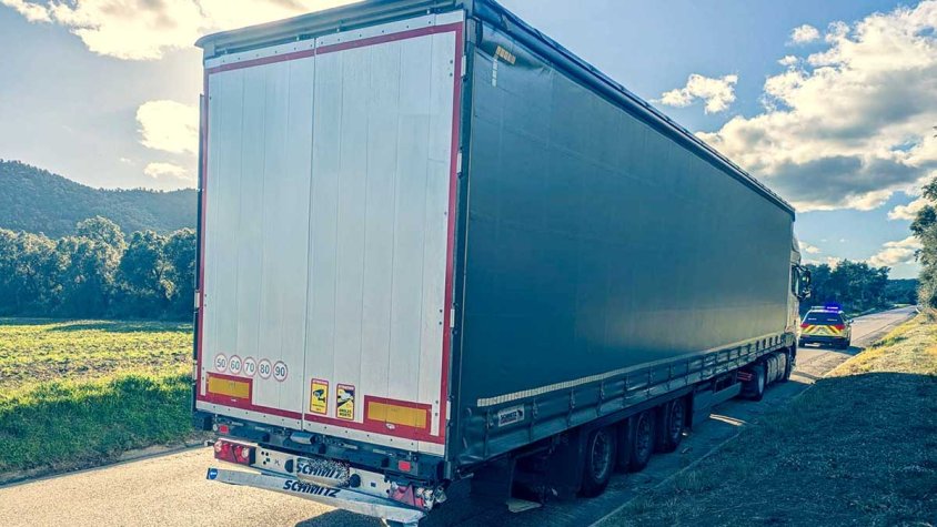 Un camioner molt begut s'accidenta a Darnius