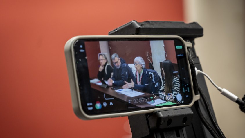 L'oposició va aprovar la moció en bloc