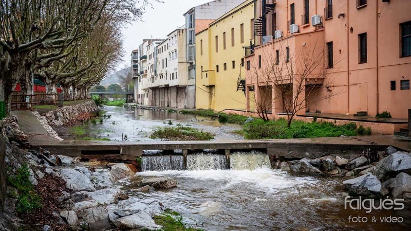 L’aigua torna a ser protagonista a la Jonquera després de les pluges continuades