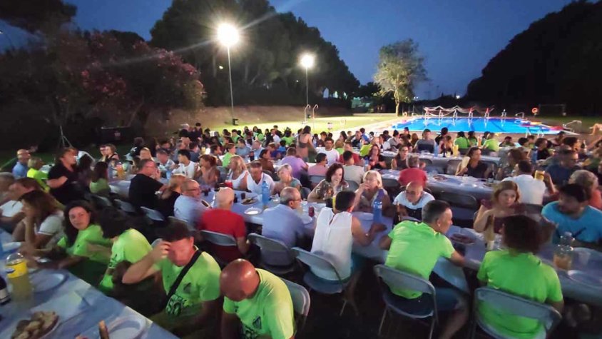 El Club Natació ACEJ la Jonquera celebra els 50 anys amb èxit de participació