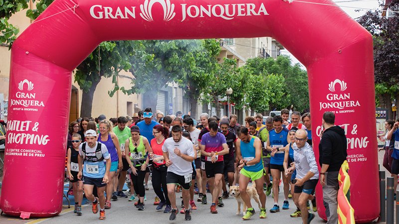 La cursa va sortir de davant de la societat