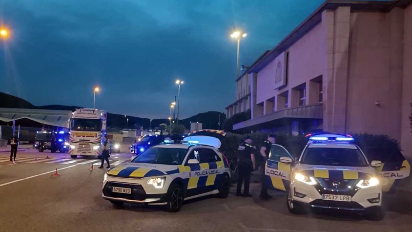 Cinc denúncies per tinença de drogues en un nou control policial a la Jonquera