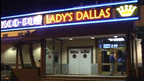 Façana principal del club Dallas d'Agullana