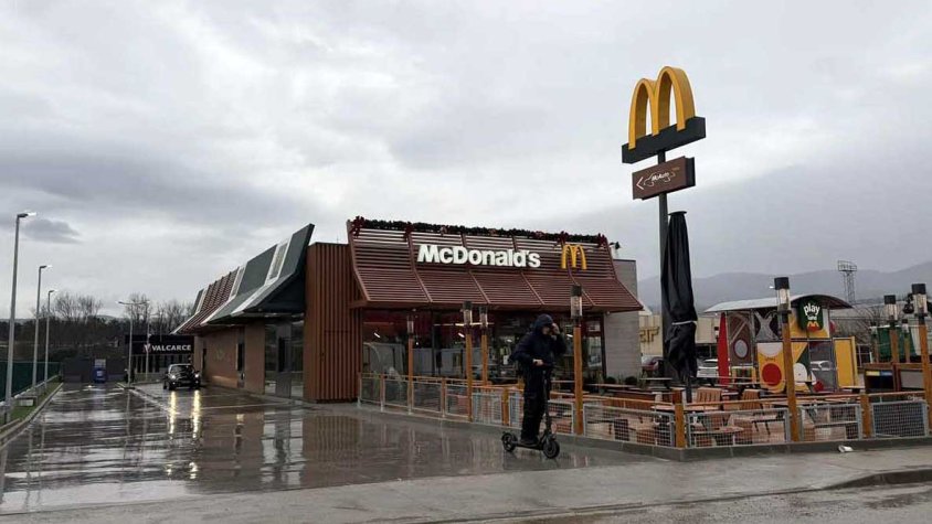 McDonald's La Jonquera ha obert avui les seves portes a La Jonquera