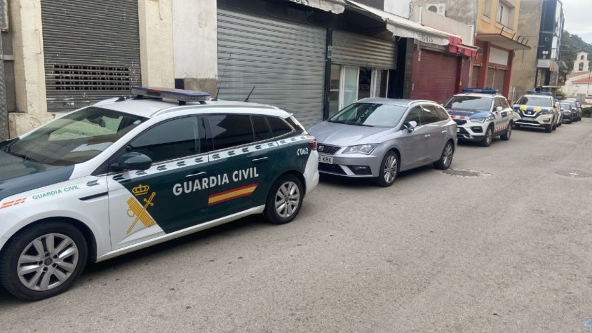 Operatiu dels cossos policials de la Jonquera contra la venda de productes falsificats