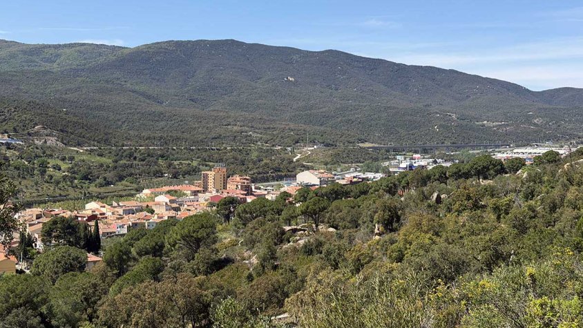 La Jonquera frega els 30 °C en ple maig, desprñes d'un hivern generós en pluges