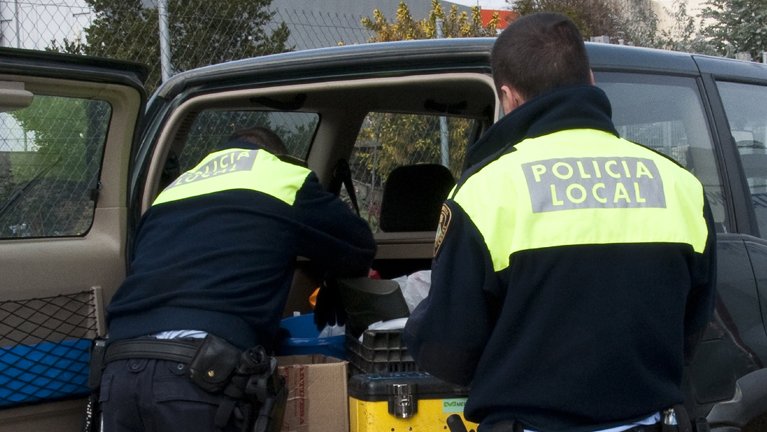 El regidor considera que la feina dels agents no està prou ben retribuïda