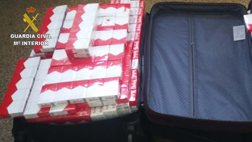 Comissen a la Jonquera prop de 3.000 paquets de tabac de contraban